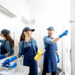 6 façons dont le nettoyage régulier des bureaux protège les employés
