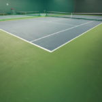 Quels sont les coûts moyens associés à la construction d’un court de tennis professionnel ?